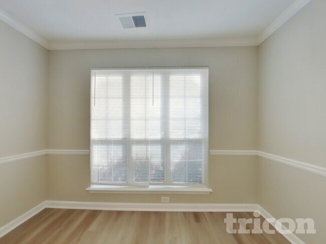 Foto del edificio - 9870 Rivercliff Ln