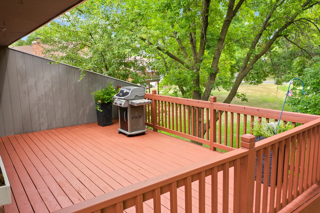 7606 Zinnia Way, Osseo, MN 55311 Townhome Rentals in Osseo MN