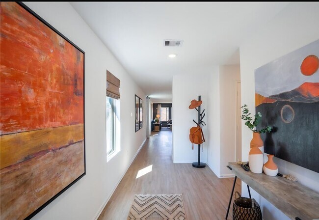 Foto del edificio - 6134 Cherry Ripe