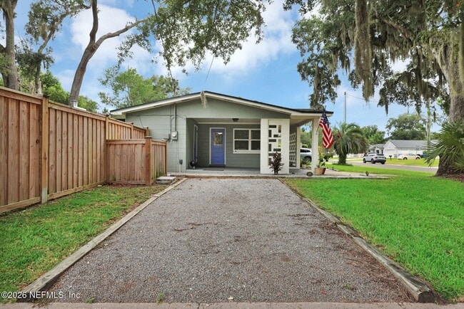 Building Photo - 1104 Boca Grande Ave