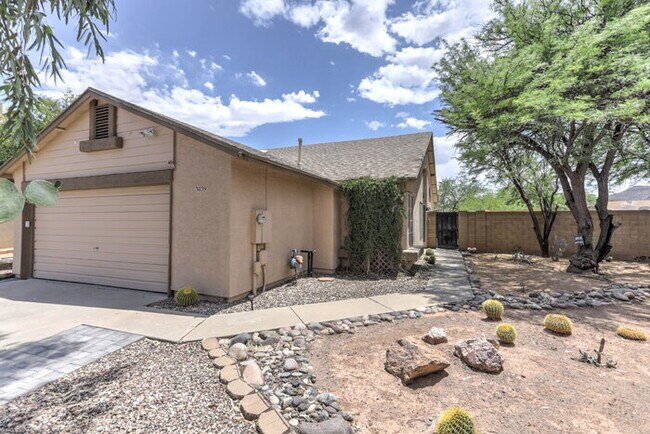 Foto del edificio - $1,000 Move-In Credit - Mission View off Valencia. Cardinal and Los Reales Rd