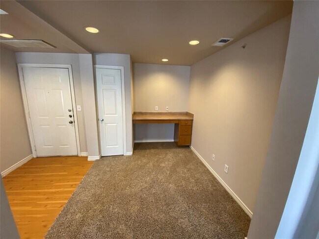 Foto del edificio - 1650 Ascension Bluff Dr