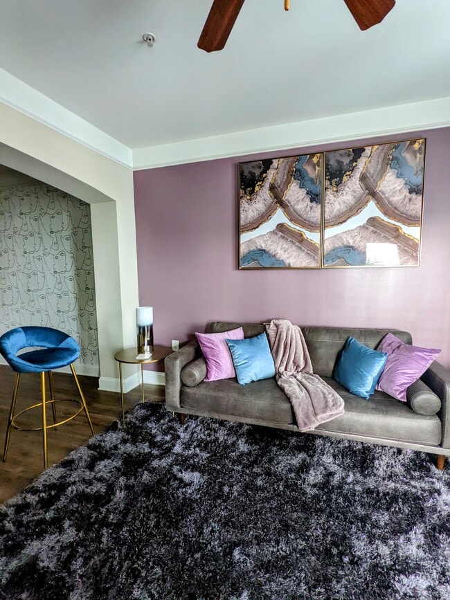 Building Photo - 5424 S Miami Blvd