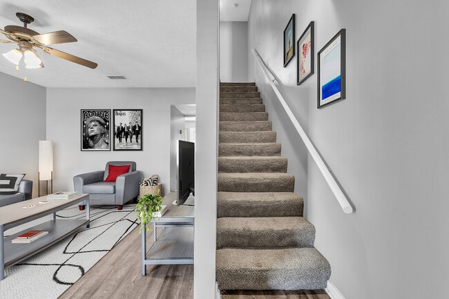 Foto del edificio - The Block Townhomes