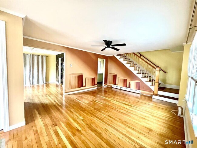 Building Photo - 55 Bronx Ave