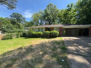 Building Photo - 1513 Maria Dr