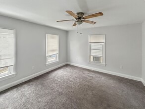 Building Photo - 336 S Locust St Building Photo - 336 S Locust St