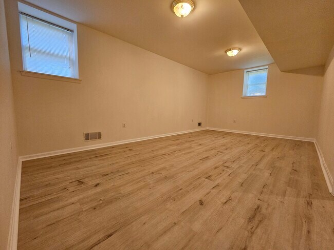 Foto del edificio - 3917 Hawthorne Rd