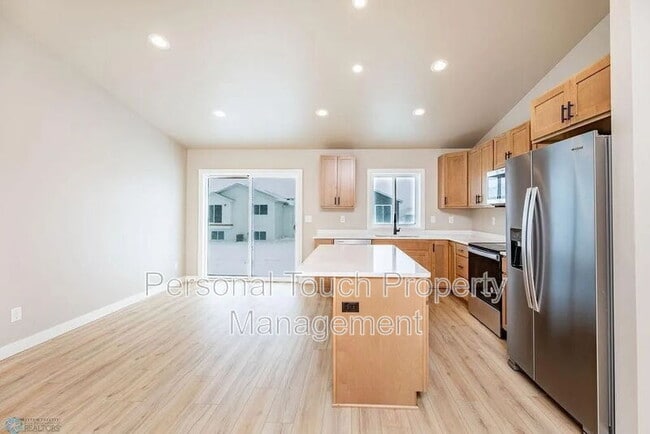 Foto del edificio - 6622 68th St S