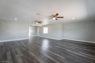 Building Photo - 1501 N Tonopah Dr