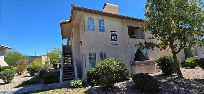 Foto del edificio - 6500 W Lake Mead Blvd