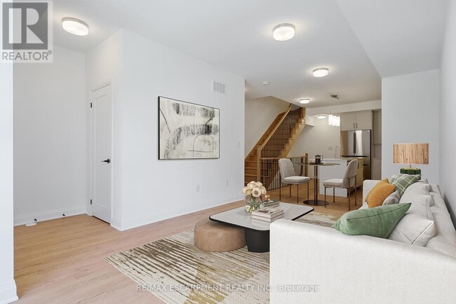 Building Photo - 30 Burleigh Mews