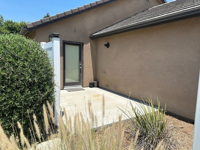 Foto del edificio - 2025 Bella Oaks Dr