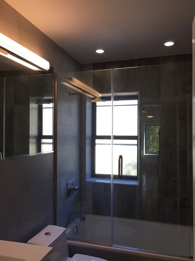 Bathroom - 341 Madison St