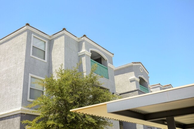 Building Photo - 6955 N Durango Dr
