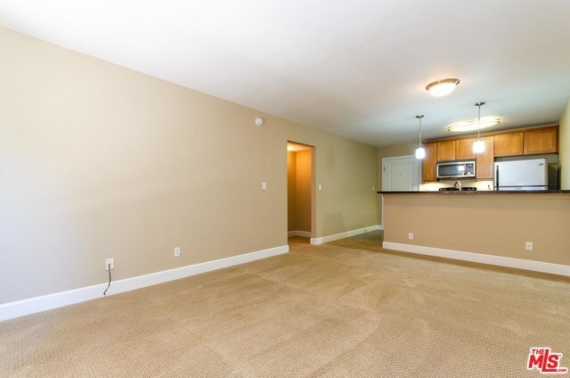 Building Photo - 10982 Roebling Ave