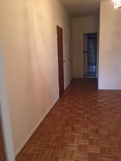 Building Photo - 235 E 89th St
