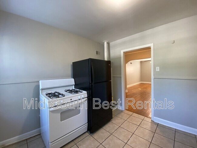 Foto del edificio - 143 N Merton St