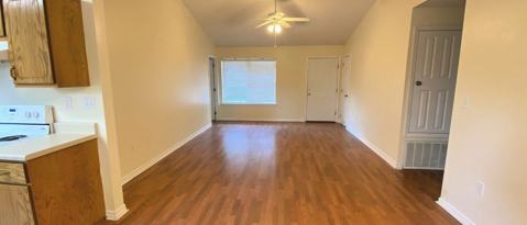 Foto del edificio - 2323 Lewis St