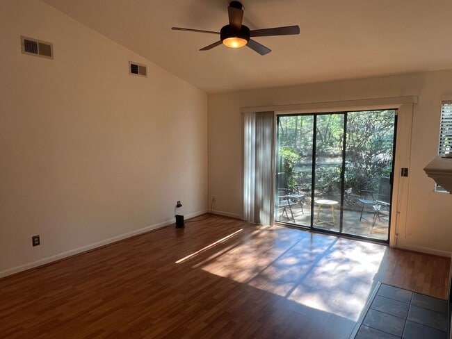Building Photo - Wonderful One-Level, First Floor Marsh Sid...