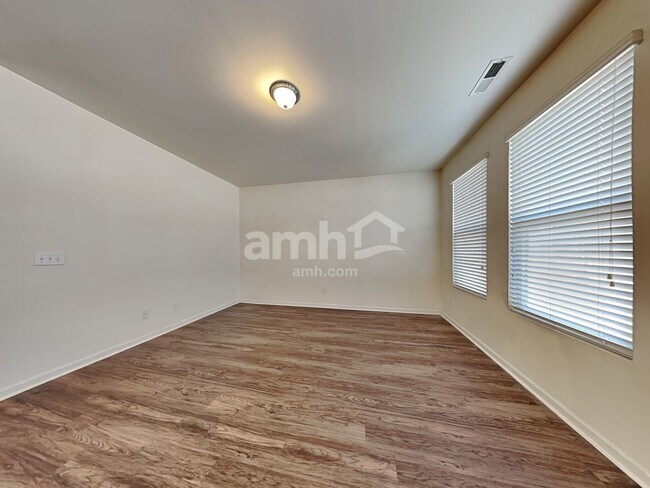 Building Photo - 4483 Middletown Drive