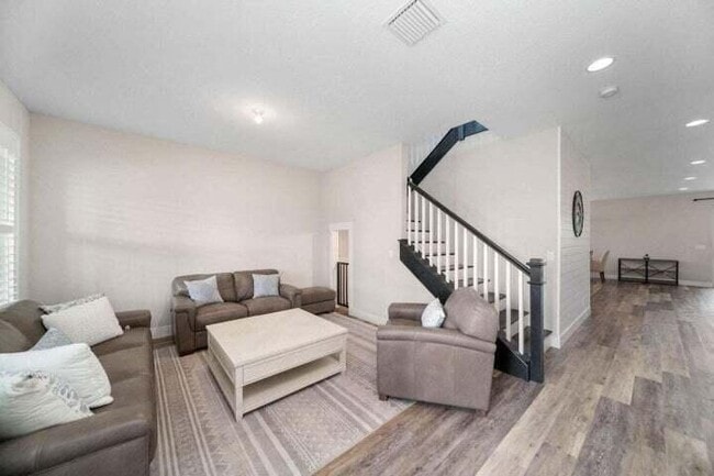 Building Photo - 898 Sweetgrass St