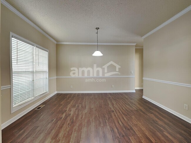 Foto del edificio - 2286 Rothwood Acres Rd