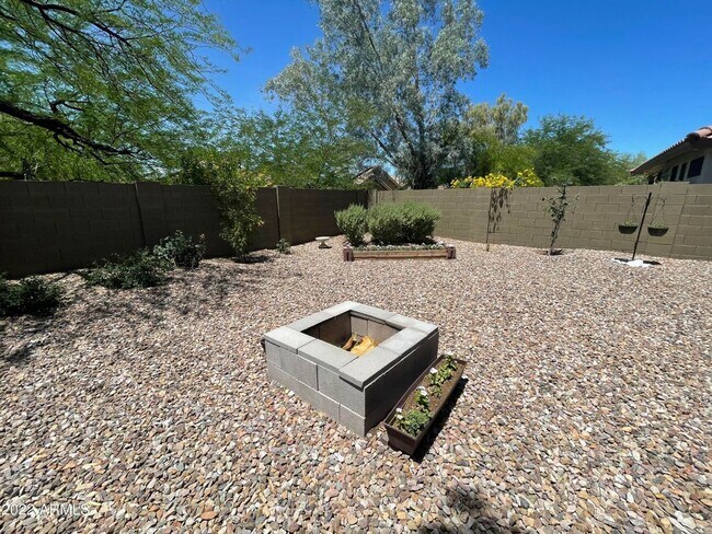 Building Photo - 39816 N Bridlewood Way