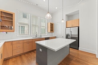 Building Photo - 4053 Leeland St