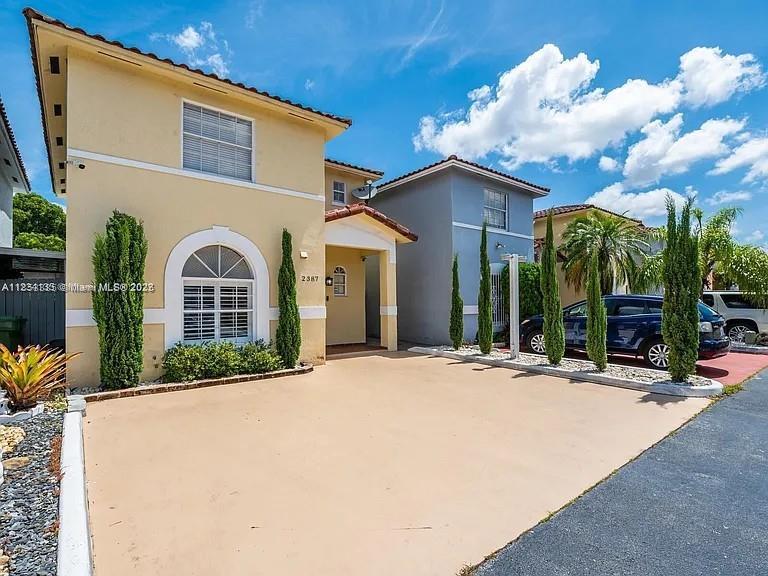 Foto principal - 7211 W 24th Ave
