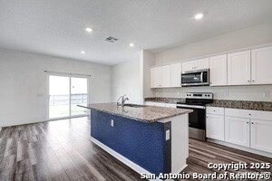 Foto del edificio - 5803 Rue Picasso