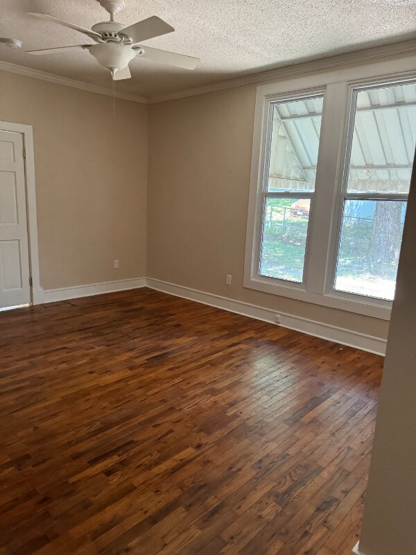 Building Photo - 1608 W Grand Ave
