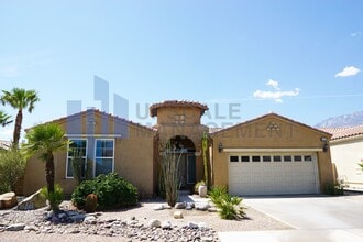 Building Photo - 2029 Savanna Way