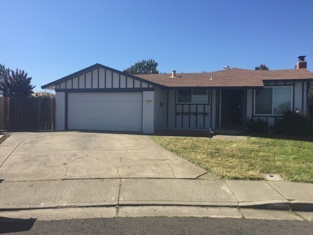 Primary Photo - 748 Laguna Ct