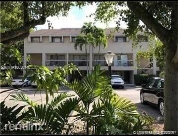 Foto del edificio - 2 br, 1.5 bath  - 3001 SW 1st Ave