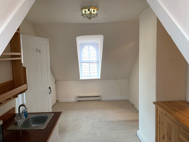 Dining Area - 114 High St