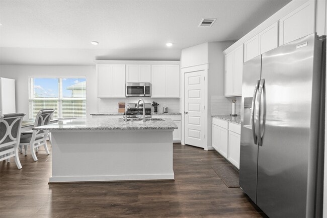 Building Photo - 30290 Kingston Heath Dr