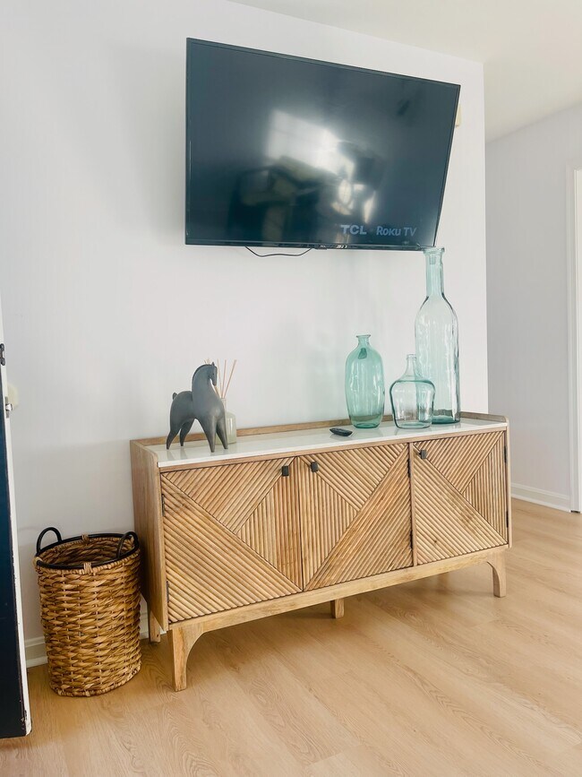 Foto del edificio - 714 Hurricane Rd