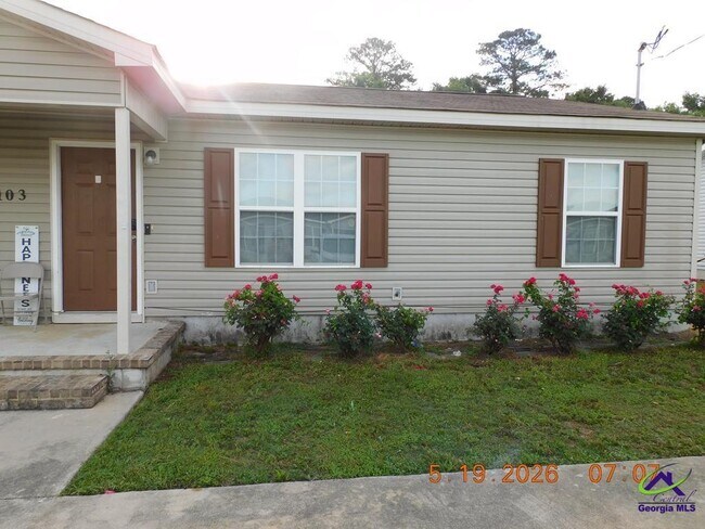Foto del edificio - 103 Ronald Pride Blvd