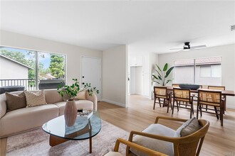 Building Photo - 1738 N Cedar Glen Dr