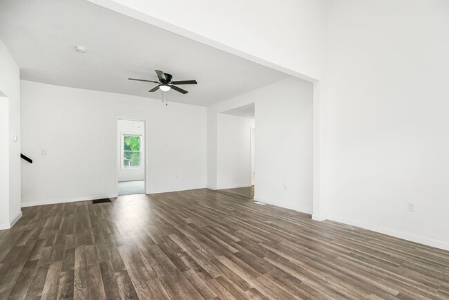 Building Photo - NEW 3 bedroom house