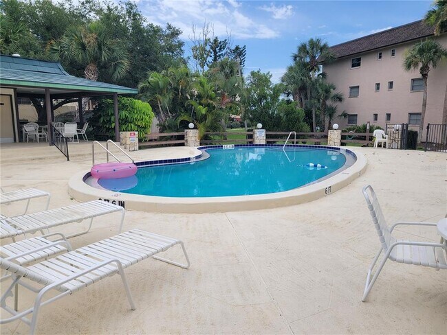 Building Photo - 104 Capri Isles Blvd