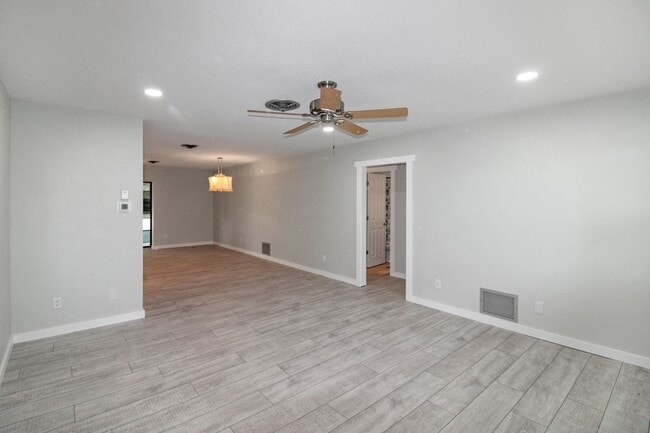Building Photo - 1616 Jupiter Rd