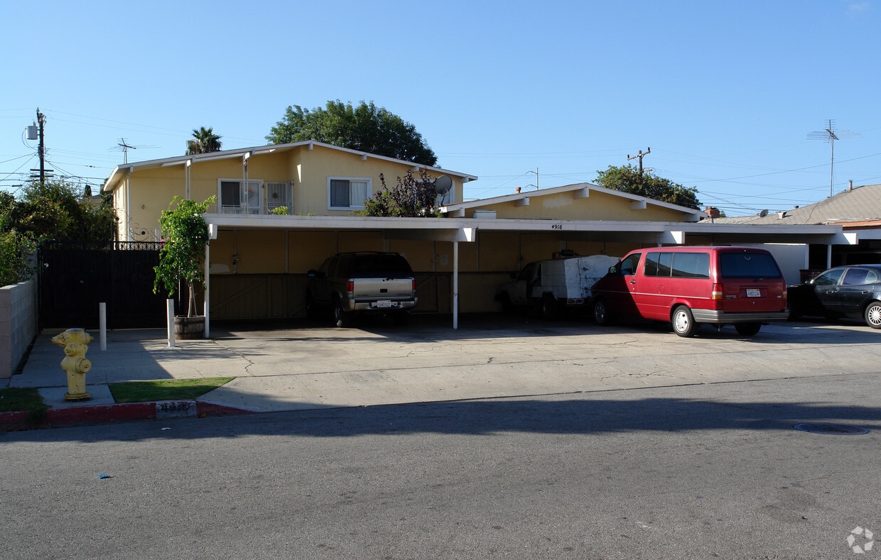 Building Photo - 4916 W 118th Pl