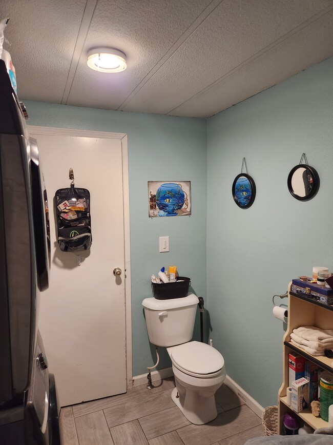Foto del edificio - 43133 Chaffey Ct