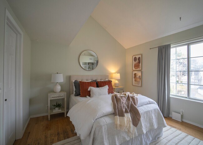 Foto del edificio - 5333 Beacon Hill Cir