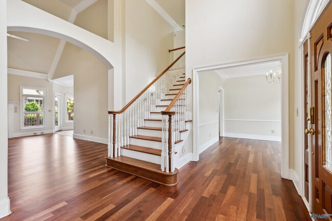 Foto del edificio - 121 Tidewater Dr
