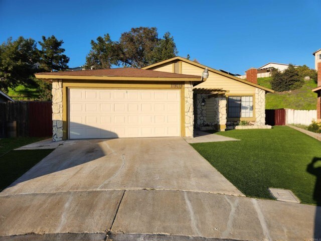 Foto principal - 1919 Garden Park Ct