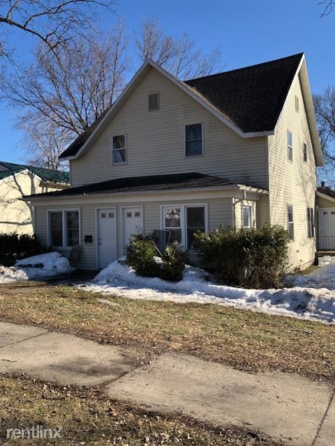 3 br, 1 bath - 324 W Main St Unit #1 - 3 br, 1 bath  - 324 W Main St Unit #1
