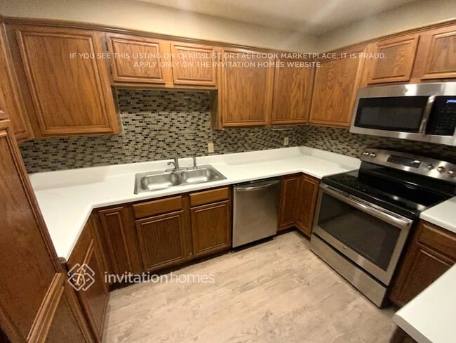 Building Photo - 819 Havenbrook Dr